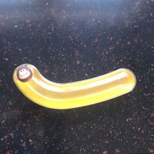 A banana keeper for inside a lunch box